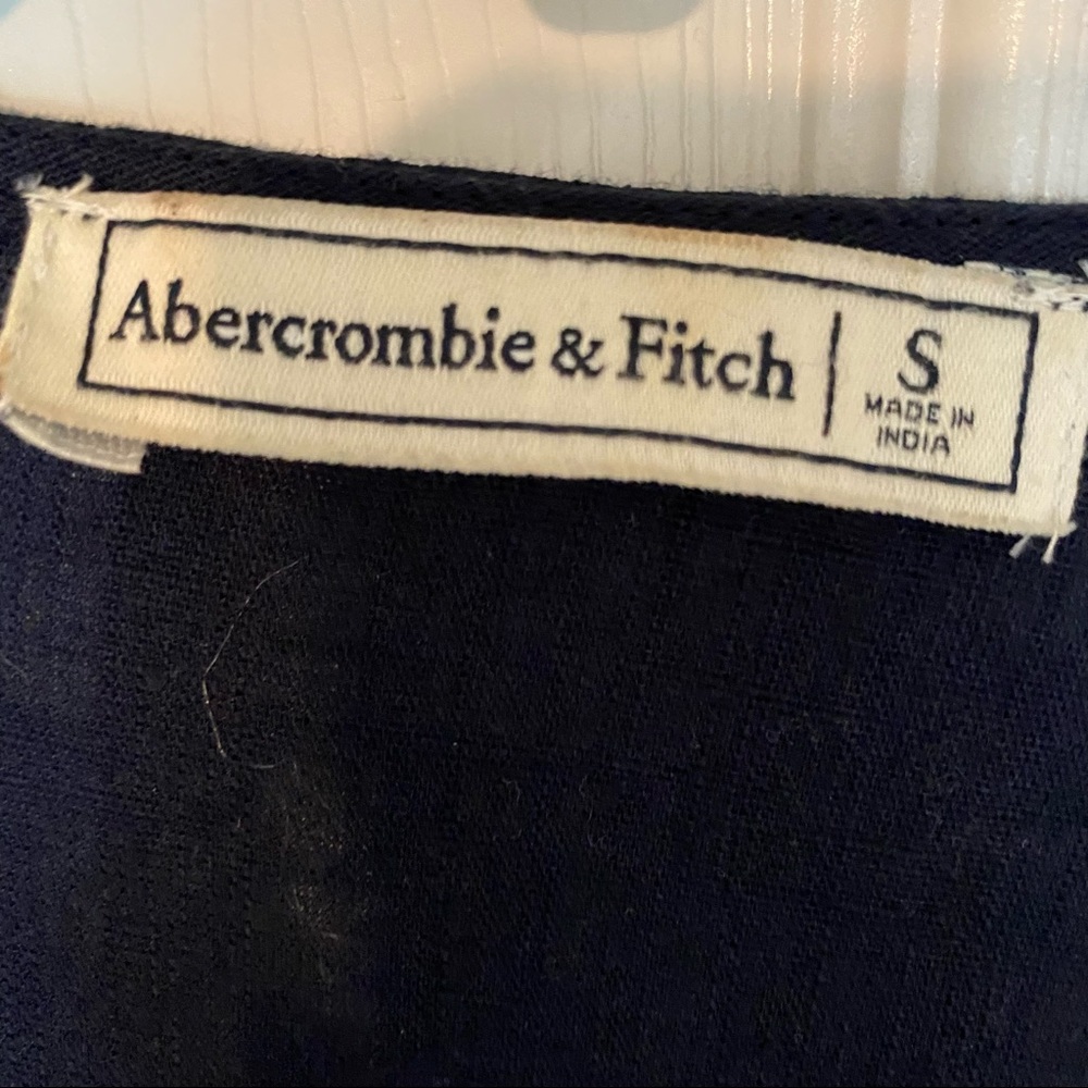 Abercrombie& Fitch Women Cutwork Peasant Top - Picture 8 of 8